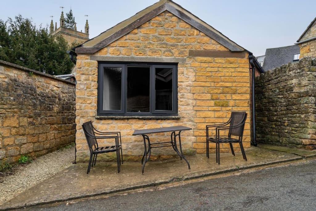 Chic Cotswold Tiny Home - Oddity House Blockley Exterior foto